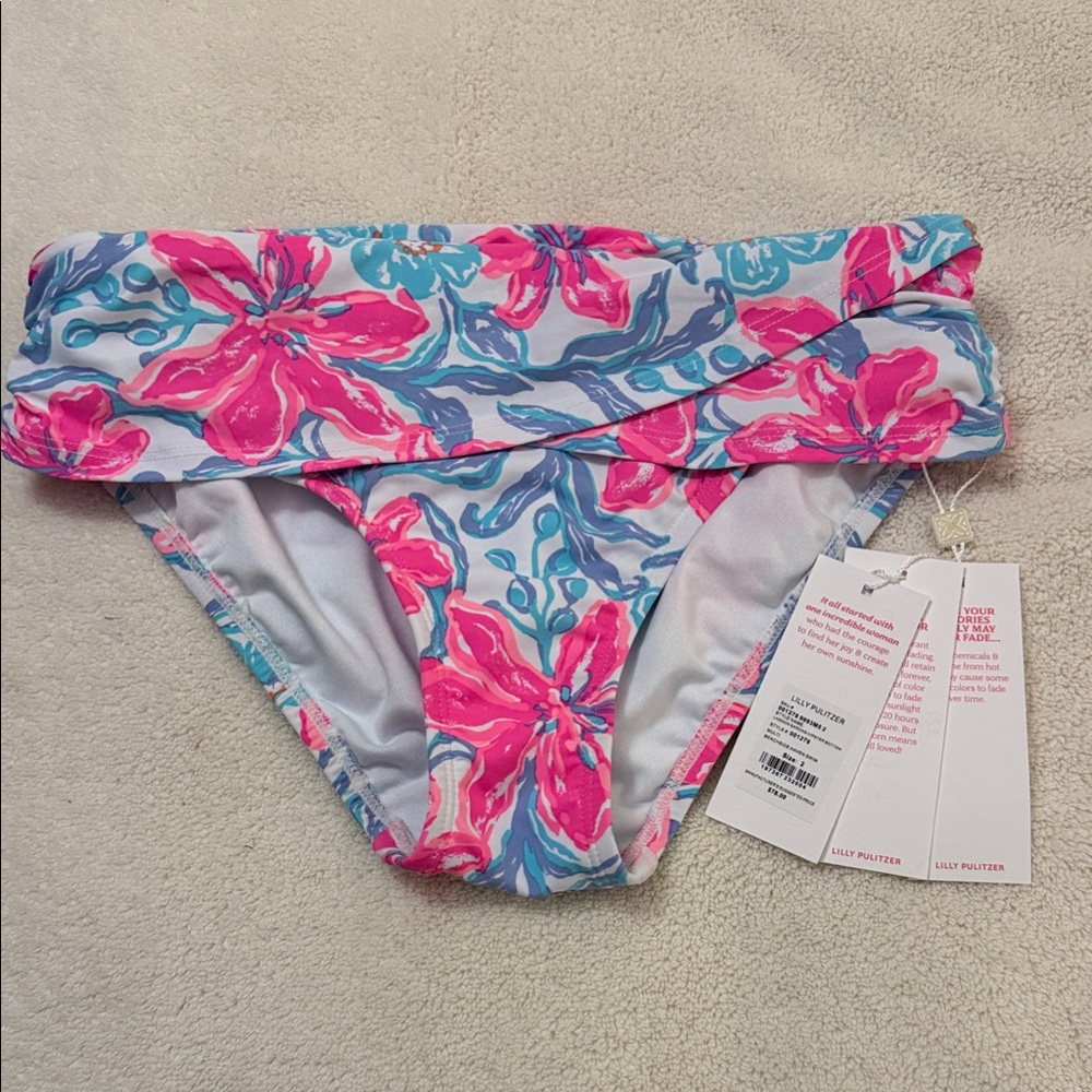 Lilly Pulitzer women’s lagoon sarong hipster swim bottom in Beachside Haven.